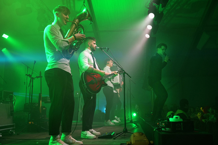 PETEK POD ŠOTOROM FOTO TINE ŠUBIC (5)